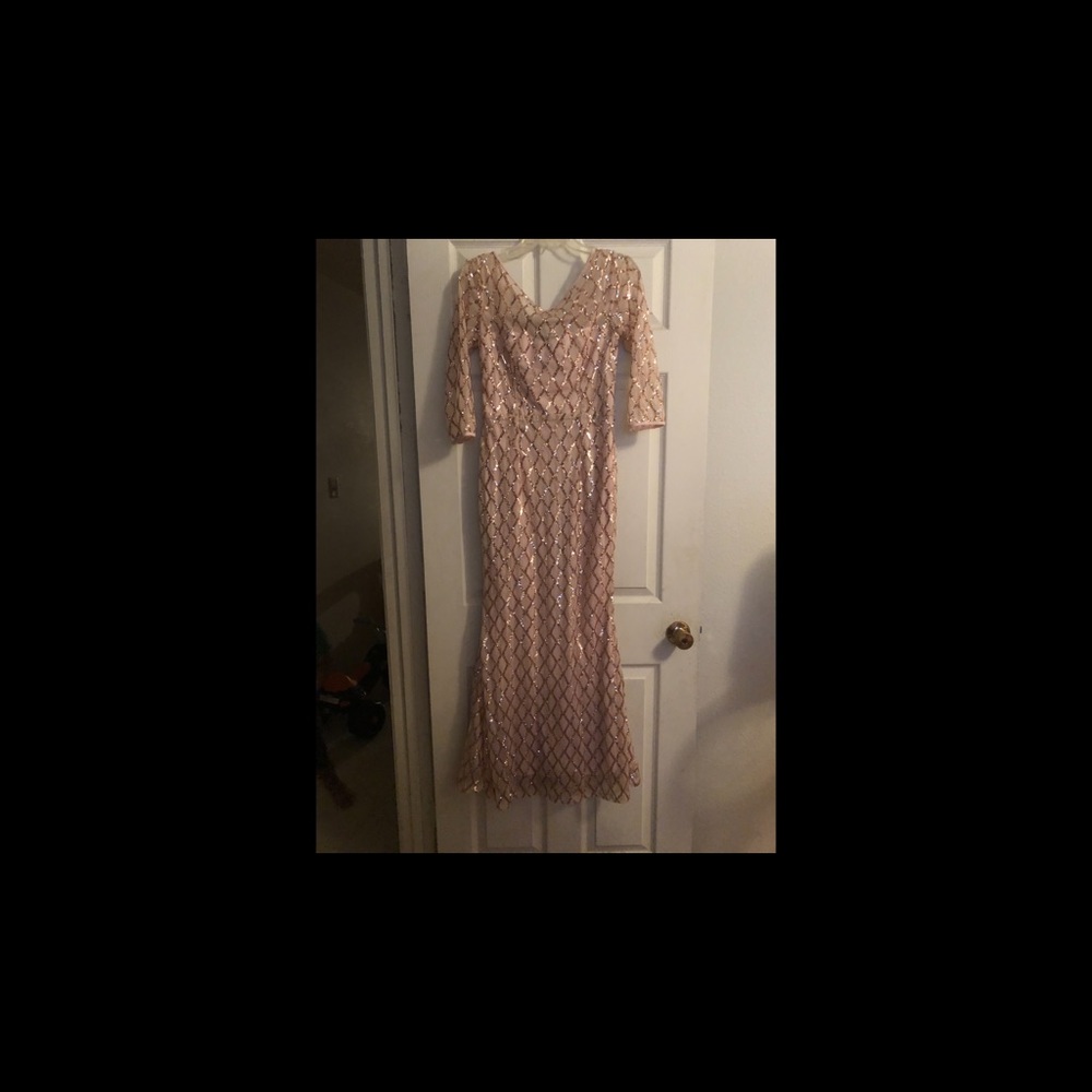 Formal Dress - Picture 2 of 4